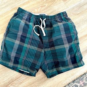 JCrew men dock short in plaid